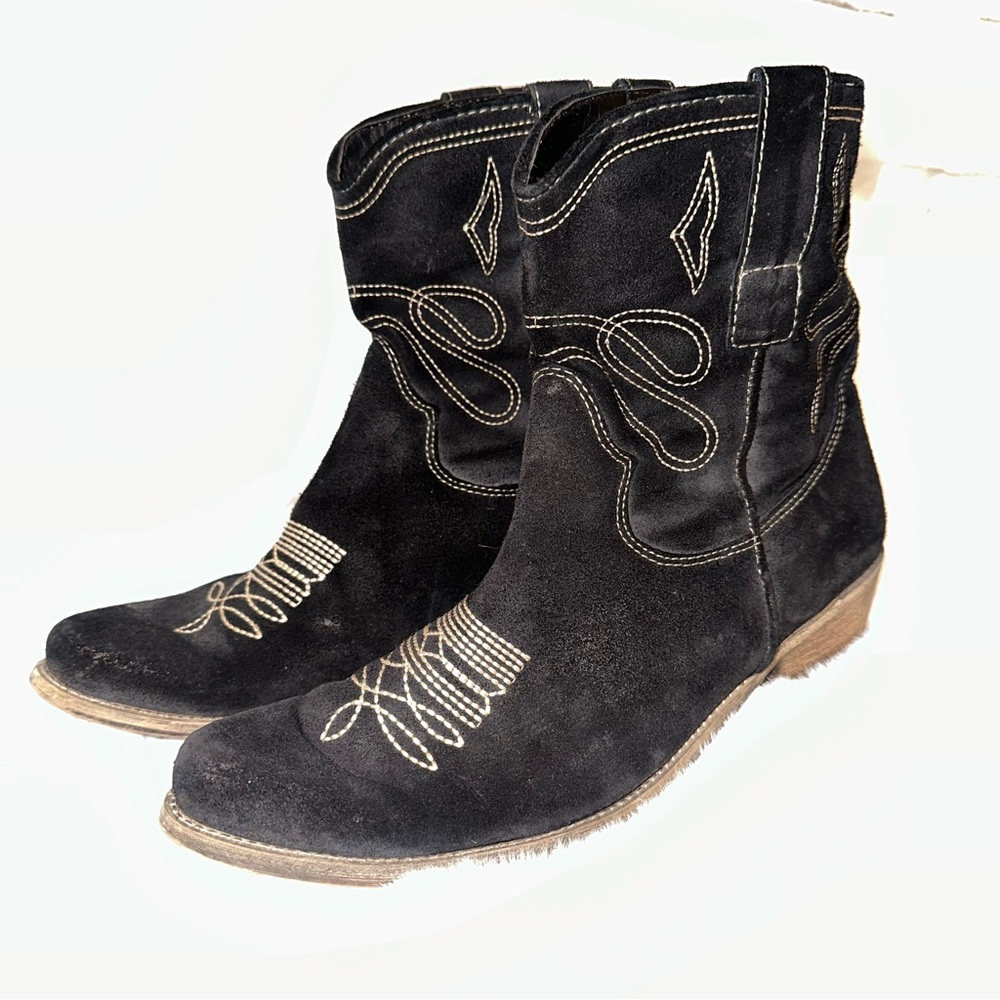 Nine West Jannr Western Booties